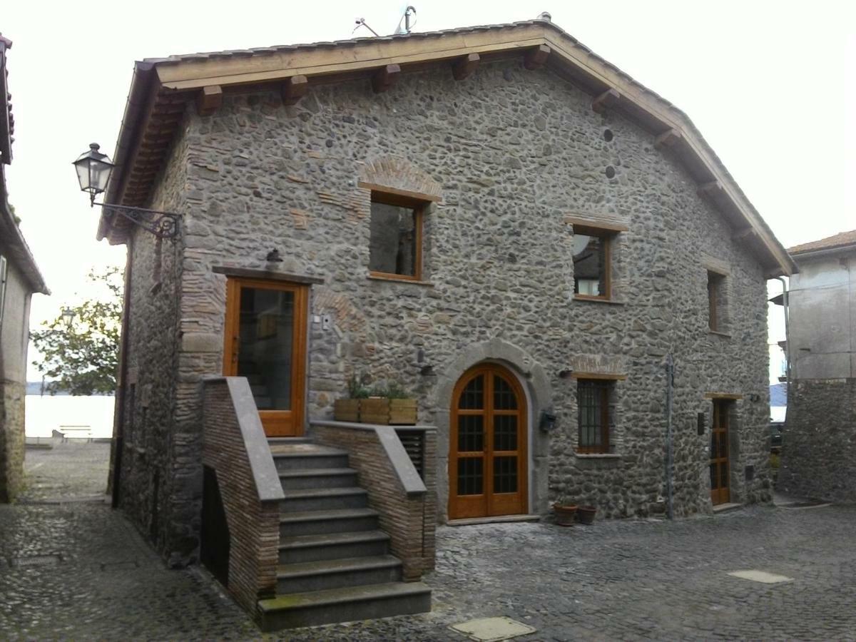 Al Vicolo Dei Pescatori Bed & Breakfast อันกุยลารา ซาบาเซีย ภายนอก รูปภาพ