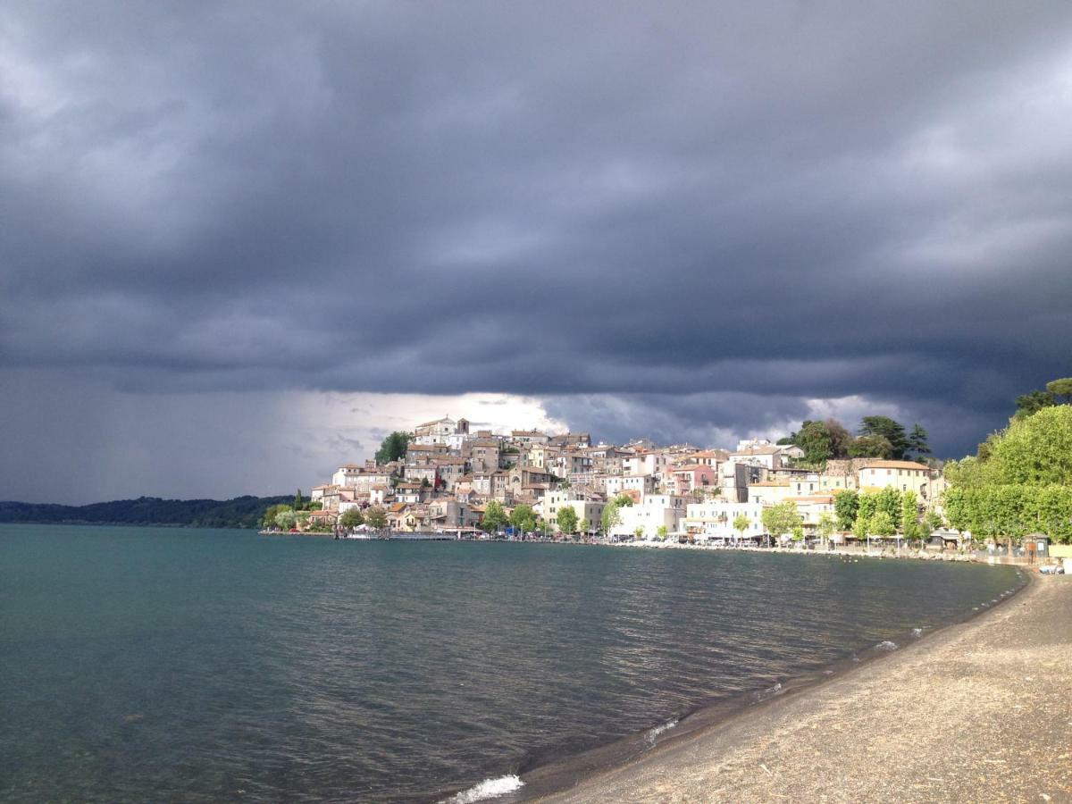 Al Vicolo Dei Pescatori Bed & Breakfast อันกุยลารา ซาบาเซีย ภายนอก รูปภาพ
