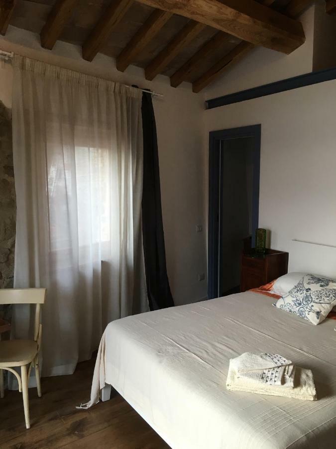 Al Vicolo Dei Pescatori Bed & Breakfast อันกุยลารา ซาบาเซีย ภายนอก รูปภาพ